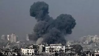 Tras el mayor bombardeo sobre Gaza, Israel anuncia que su ofensiva ha entrado en una nueva fase