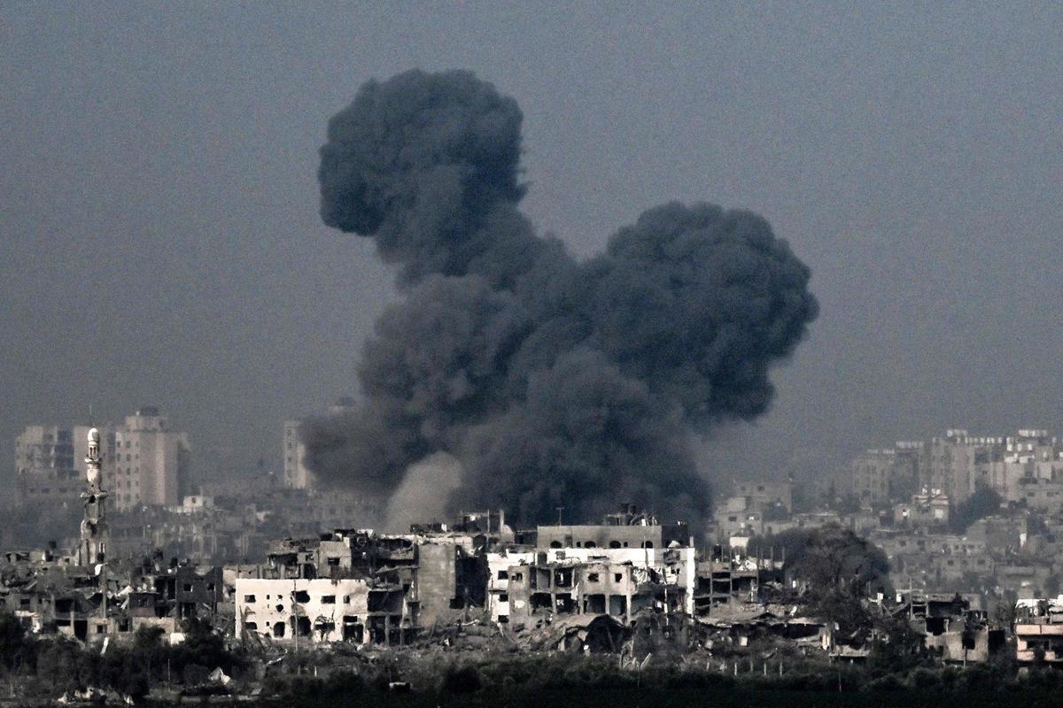 Arran del bombardeig més gran sobre Gaza, Israel anuncia que la seva ofensiva ha entrat en una nova fase