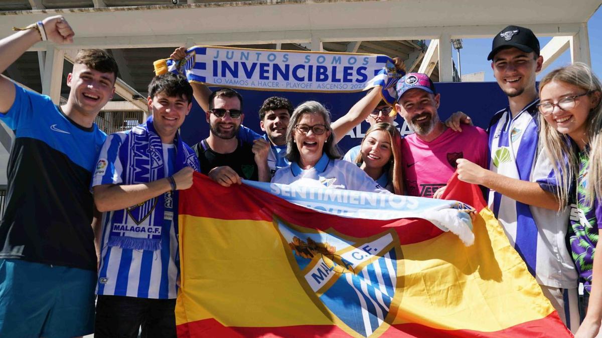 La afición del Málaga CF cree en el ascenso en Tarragona