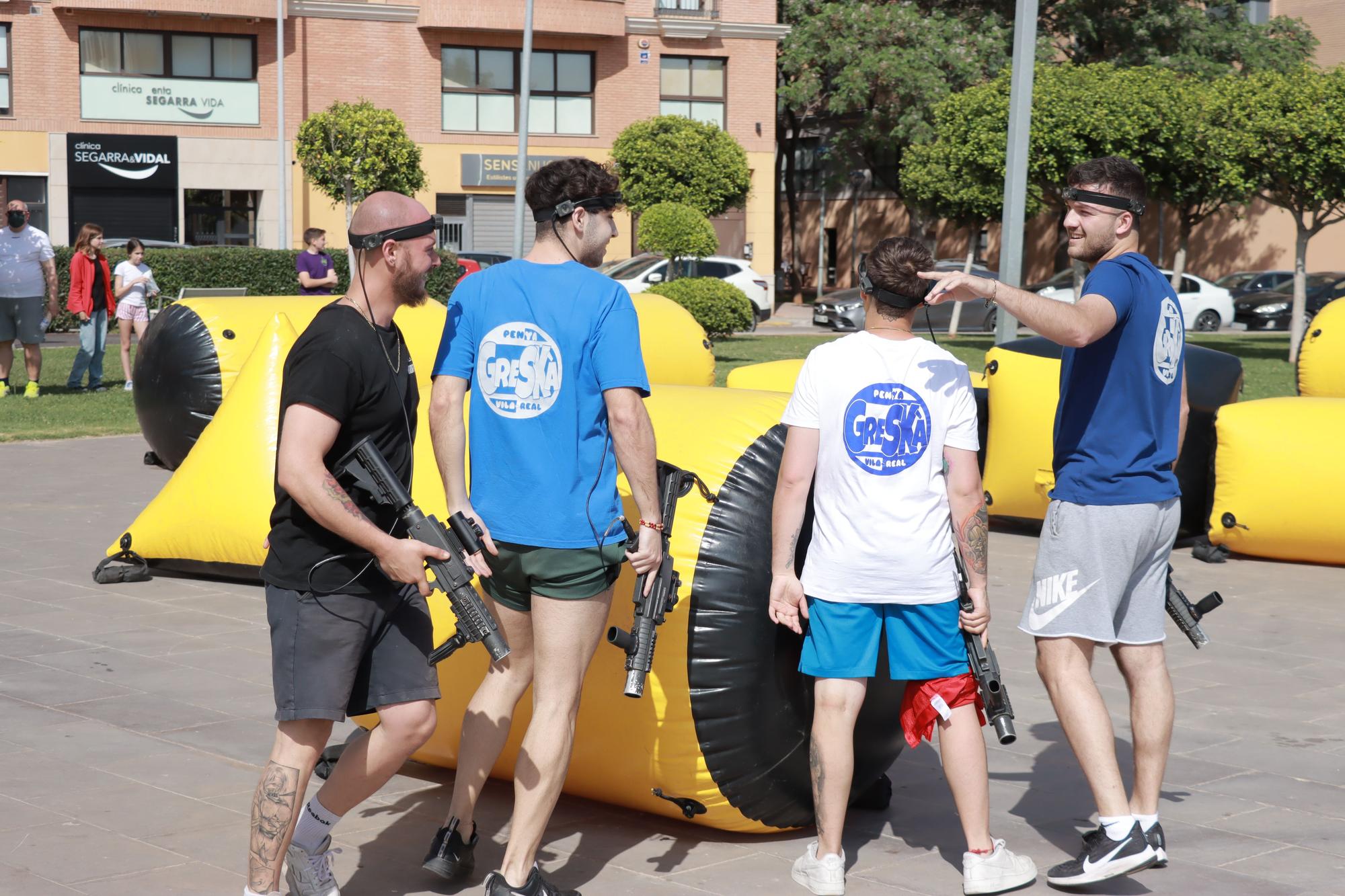 Las mejores fotos del 'laser combat' de las fiestas de Vila-real