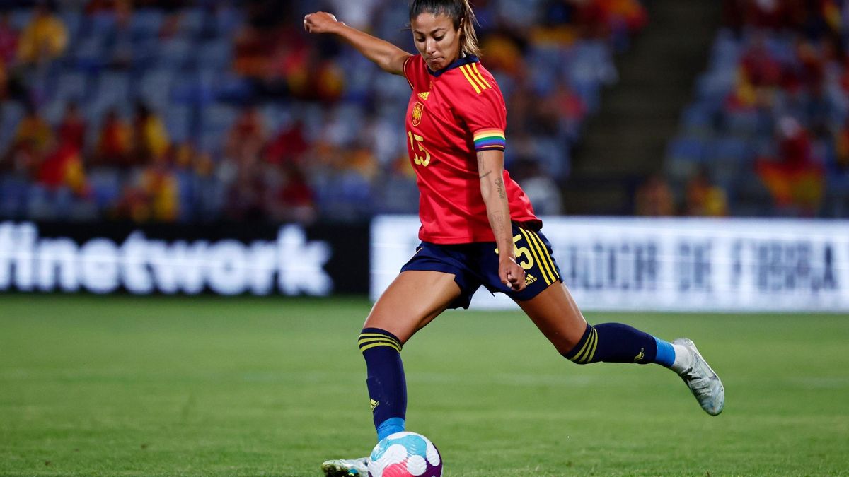 Leila Ouahabi con la selección