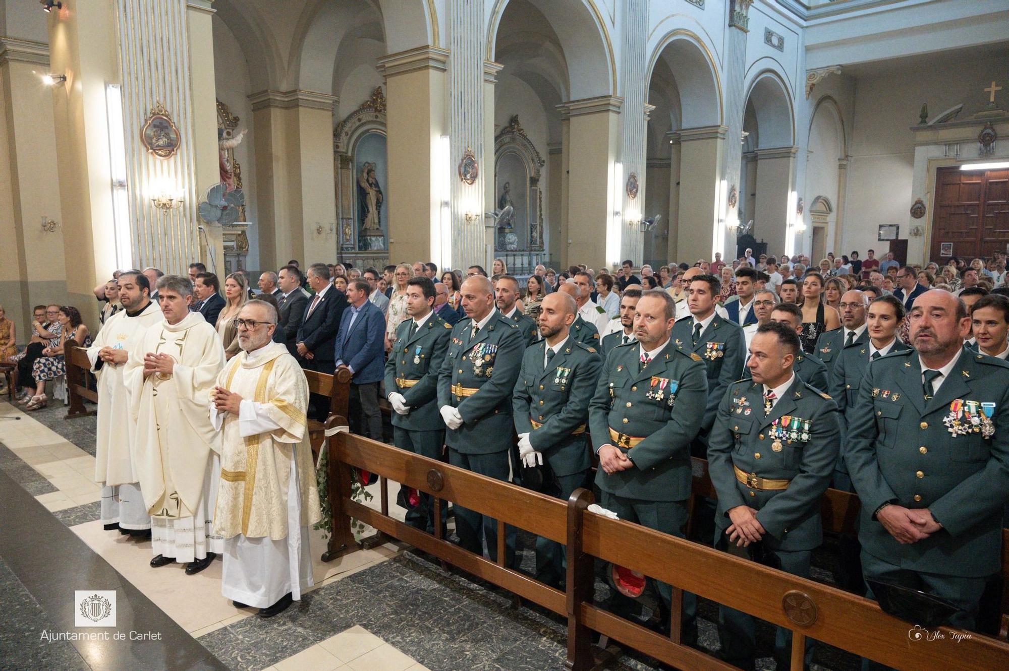 La Ribera se vuelca con la Guardia Civil el día de su patrona