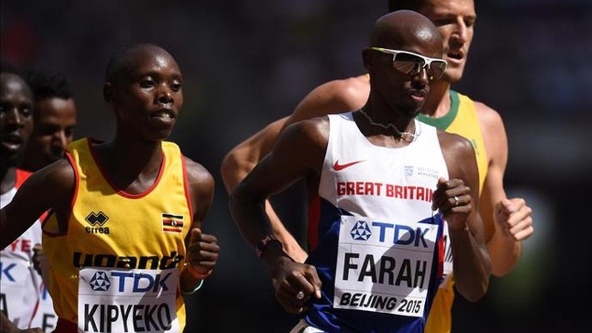 Mo Farah se llevó otro susto, esta vez, en los 5.000 metros