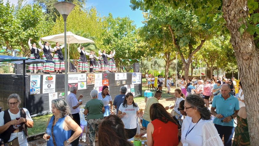 El barrio de Los Pinos, en Villanueva, disfruta de sus fiestas diez años después