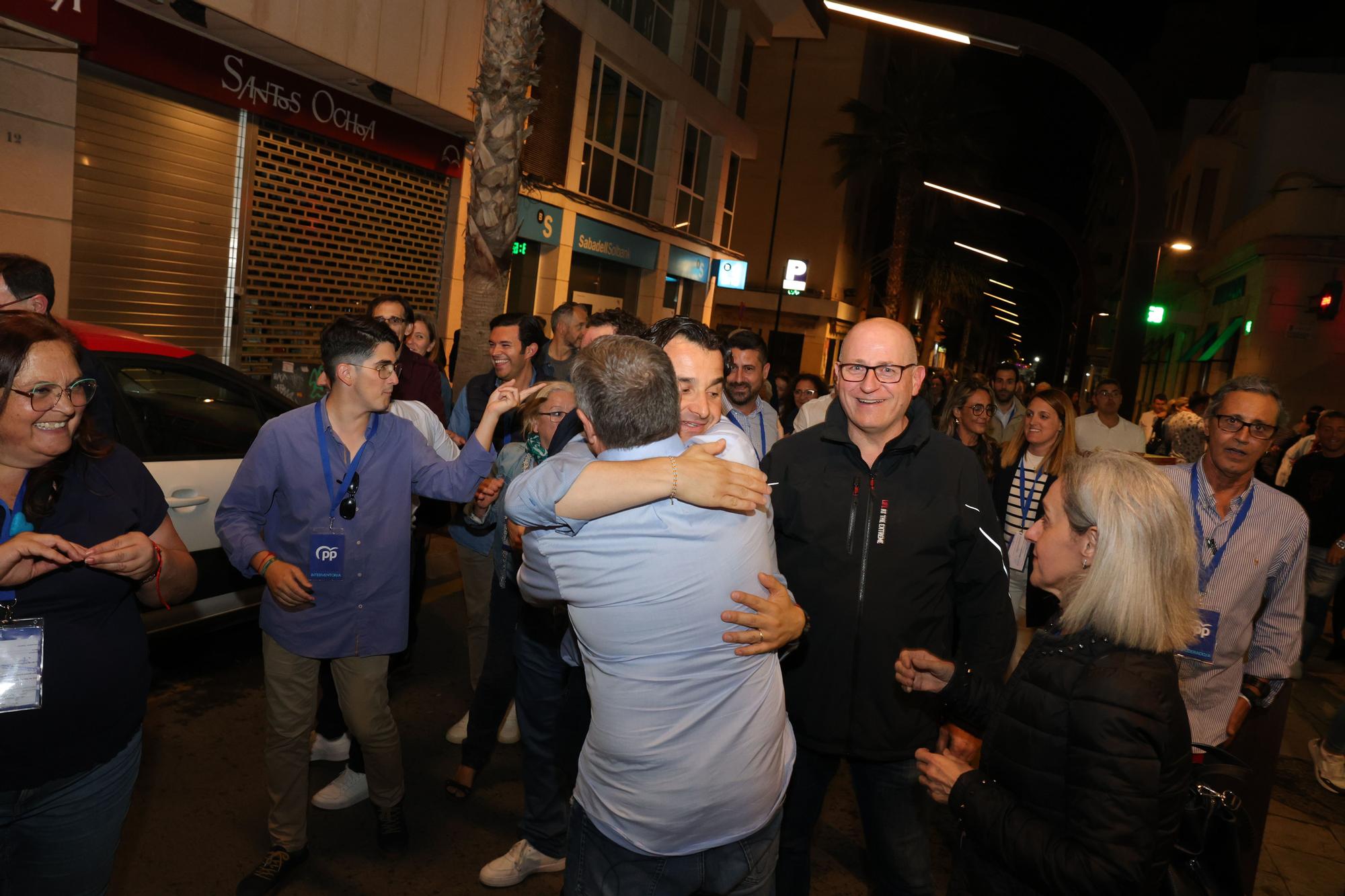 El PP celebra la revalidación de su mayoría absoluta en el Ayuntamiento de Torrevieja