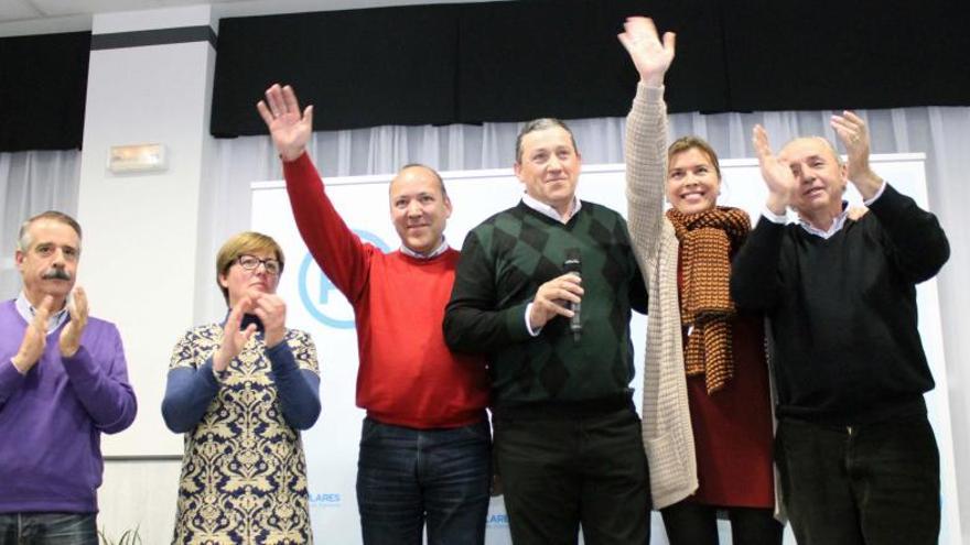 José Luis Bermúdez, Julia Pozo, José María Barrios, Javier Faúndez, Clara San Damián y Dionisio García Carnero ayer en Rabanales.