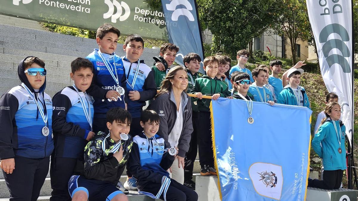 Podio de una de las categorías inferiores.