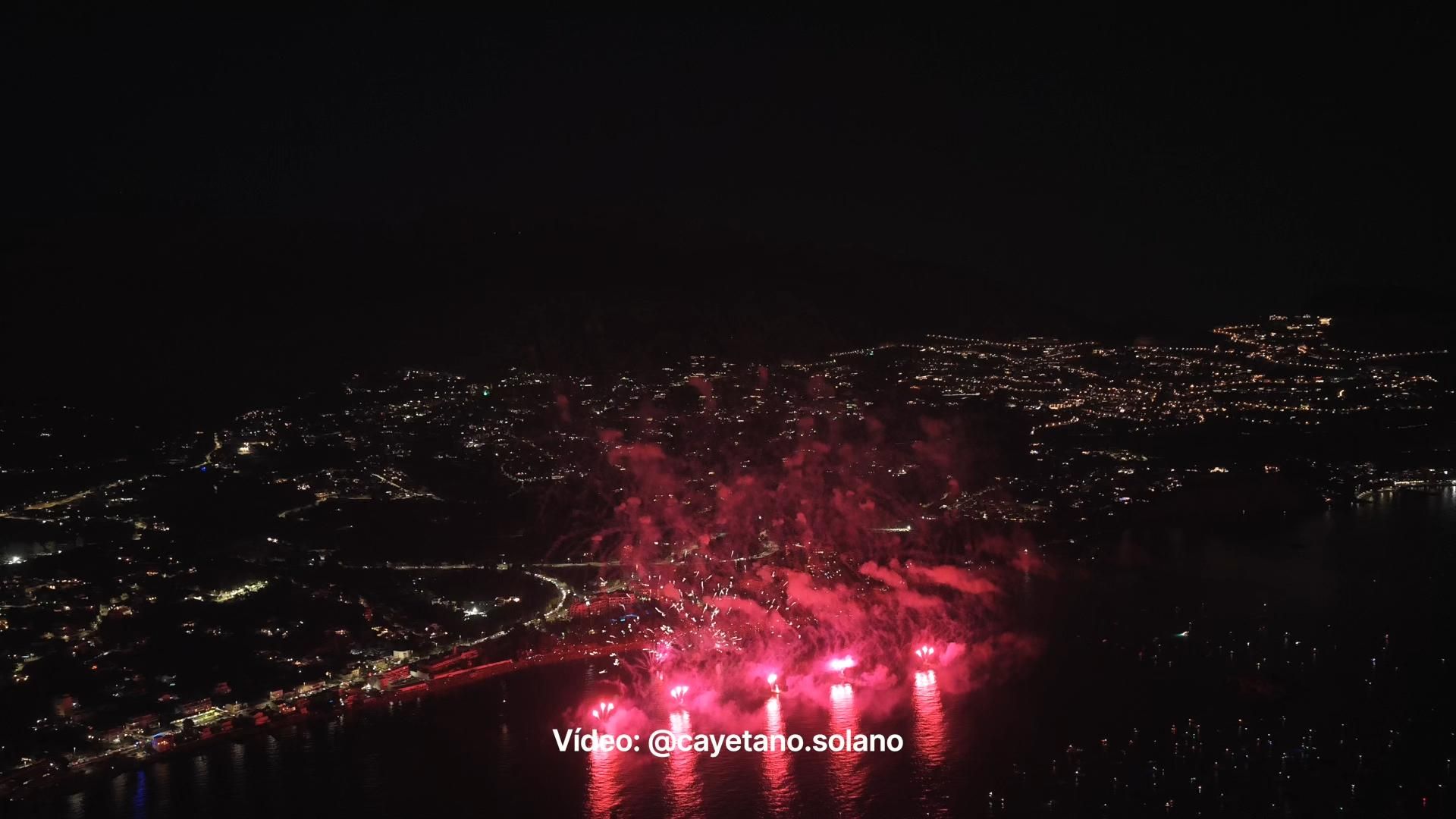 Así se vivieron los fuegos artificiales del Castell de l'Olla de Altea