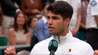 La reacción viral de Alcaraz tras ganar a Tiafoe. ¡El tenista español pregunta cómo va España!
