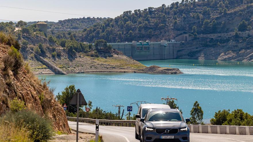 El Segura cierra el año hidrológico con las reservas más bajas en una década