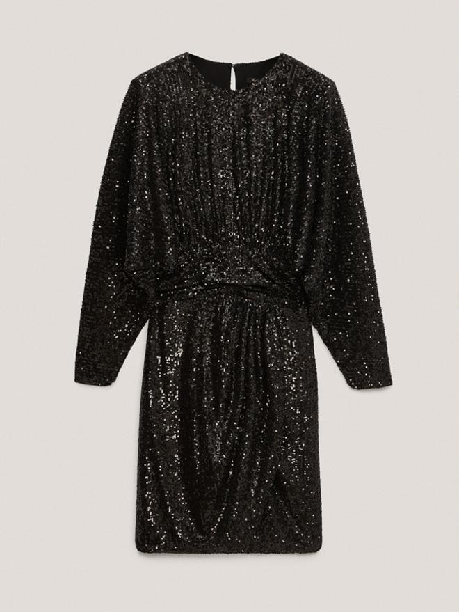 Vestido de lentejuelas negro con abertura en la espalda, de Massimo Dutti