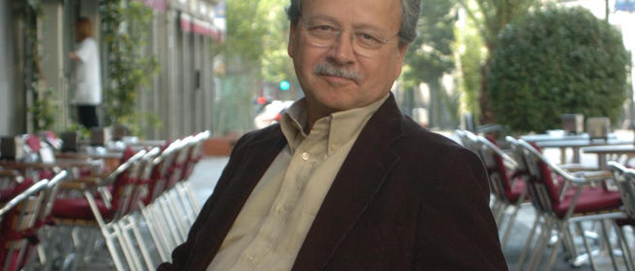 Andrés Sánchez Robayna