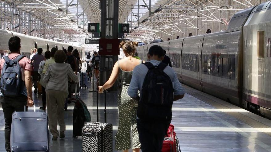 La Junta confía en que la llegada de turistas ayude a mejorar la economía.