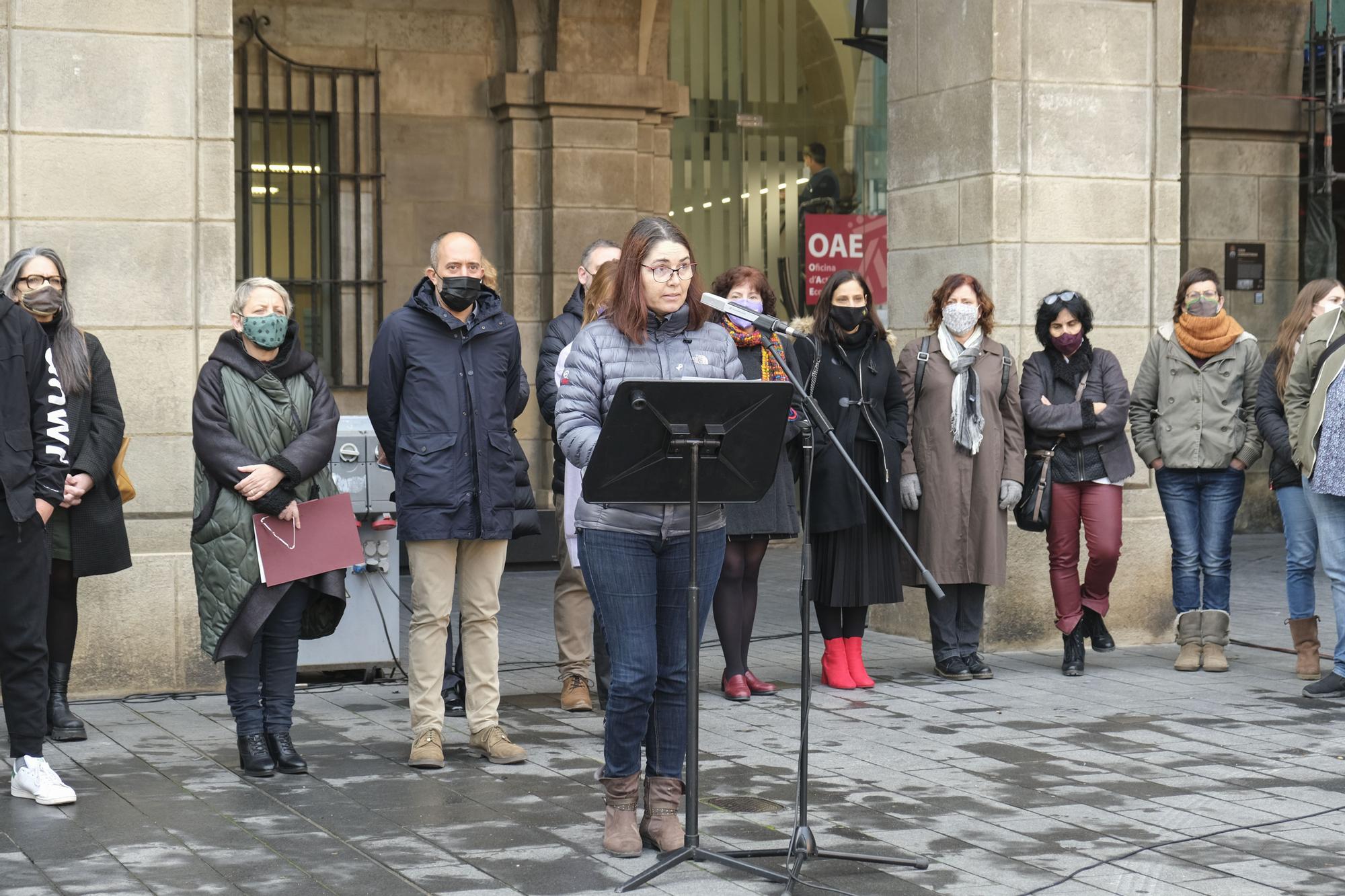 25N: Prop de 700 persones rebutgen la violència de gènere a Manresa