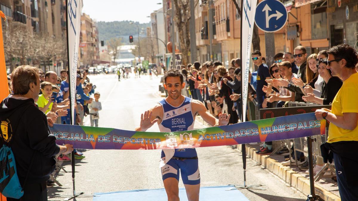 El Ayuntamiento de Caravaca presenta las ayudas al deporte