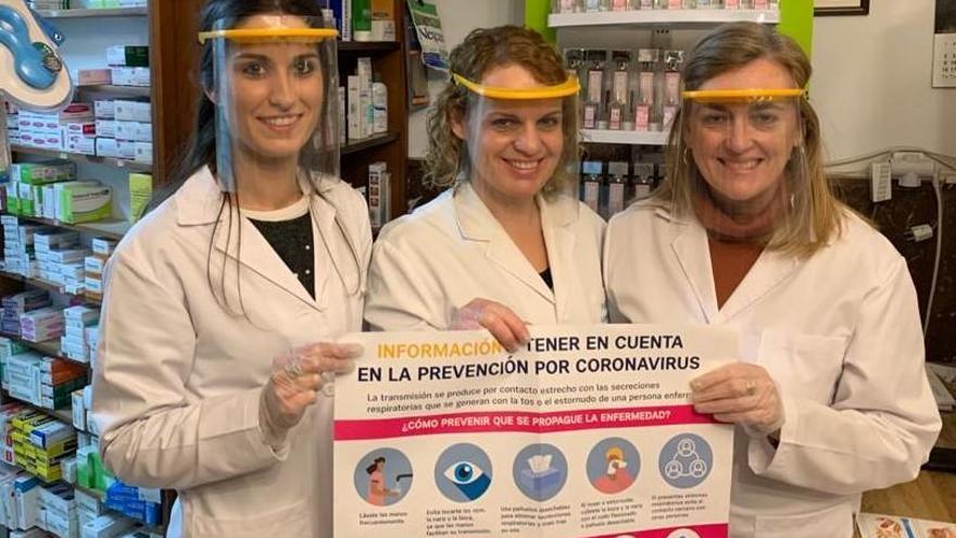 Los sanitarios, tenderos y fuerzas de seguridad de Monesterio ya poseen protectores faciales