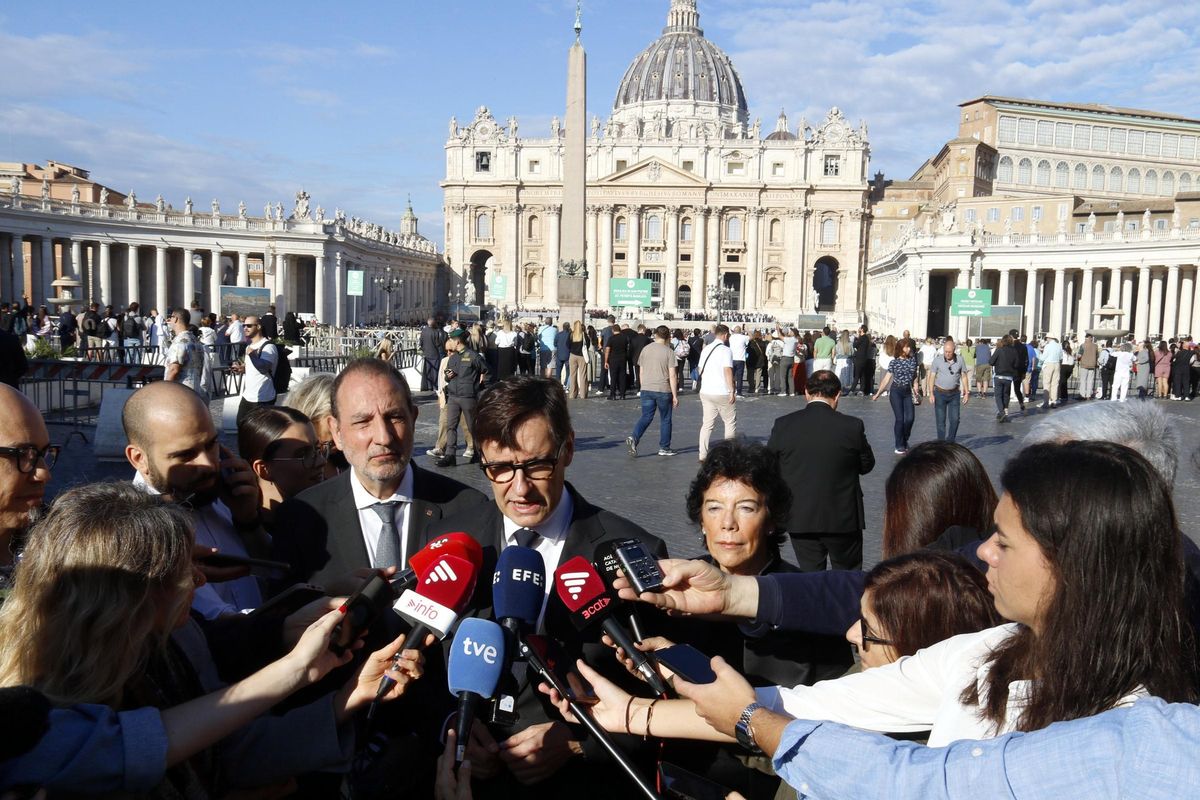 Illa visita Roma y se reúne con el papa León XIV