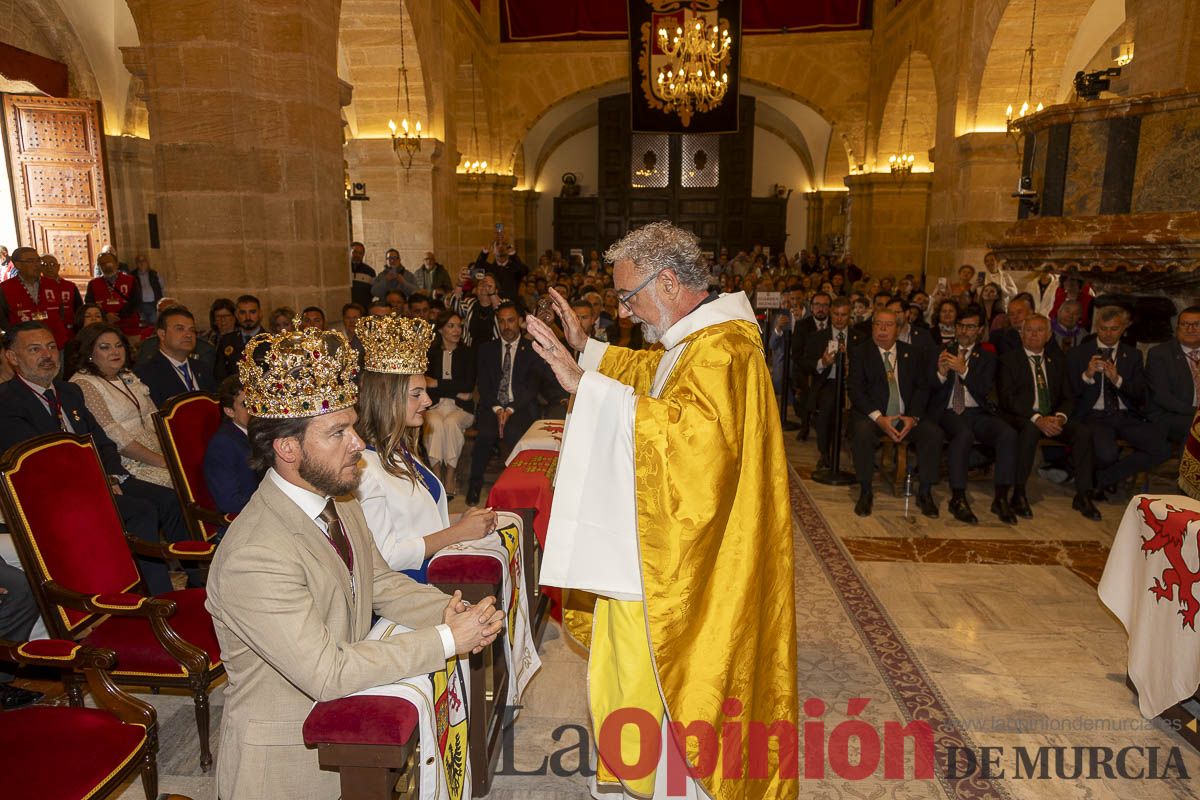 Coronación de los Reyes Cristianos y bendición de banderas del Bando Cristiano en Caravaca