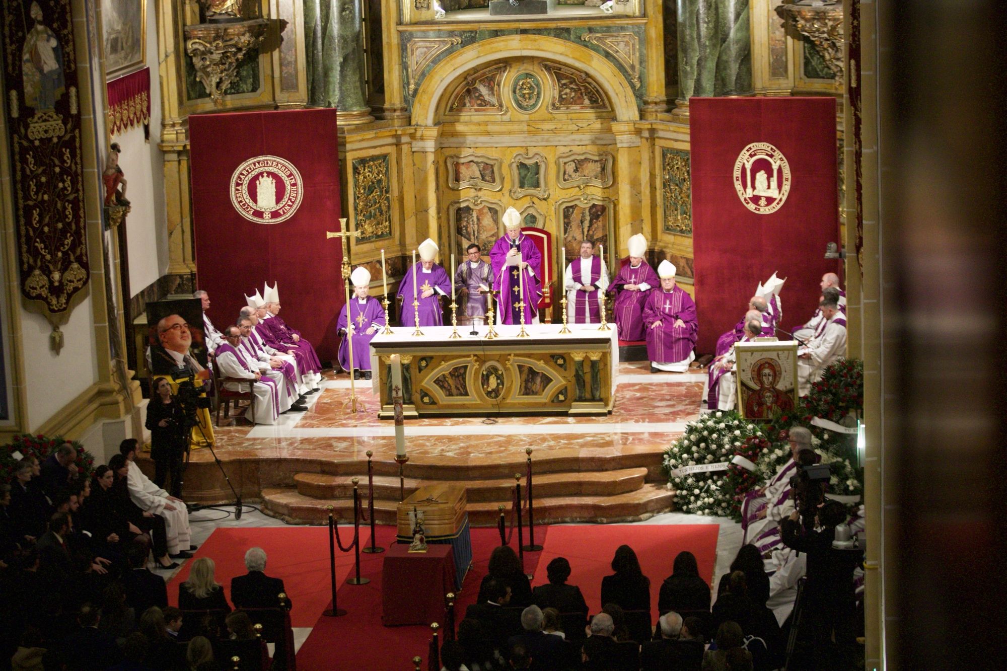 Las imágenes del funeral de José Luis Mendoza, presidente del UCAM