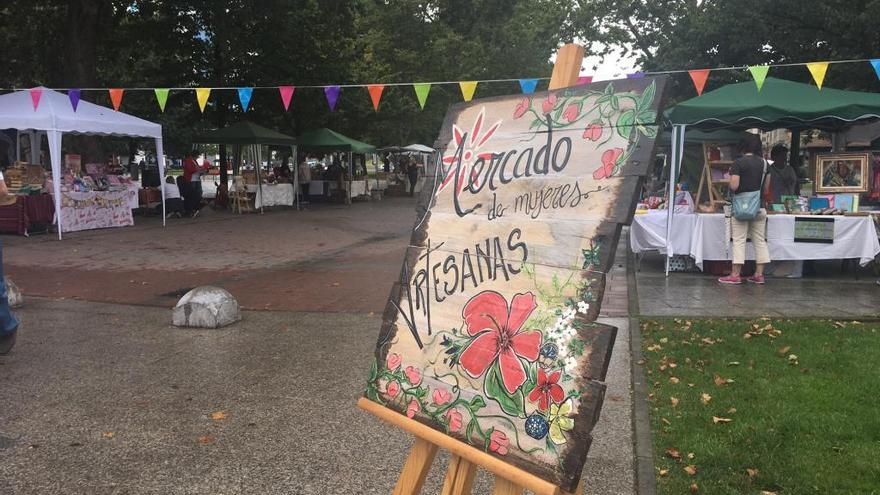 Entrada al mercado de artesanía.