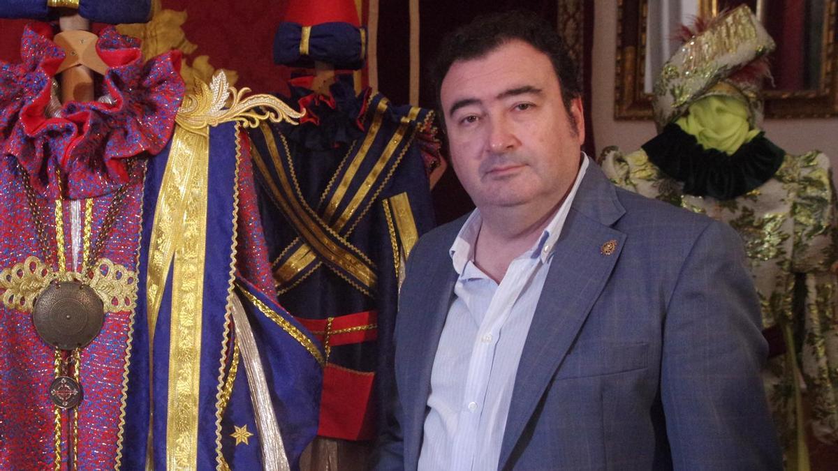 López Taza, durante la presentación de los trajes de los Reyes Magos para la Cabalgata de Málaga de 2024.