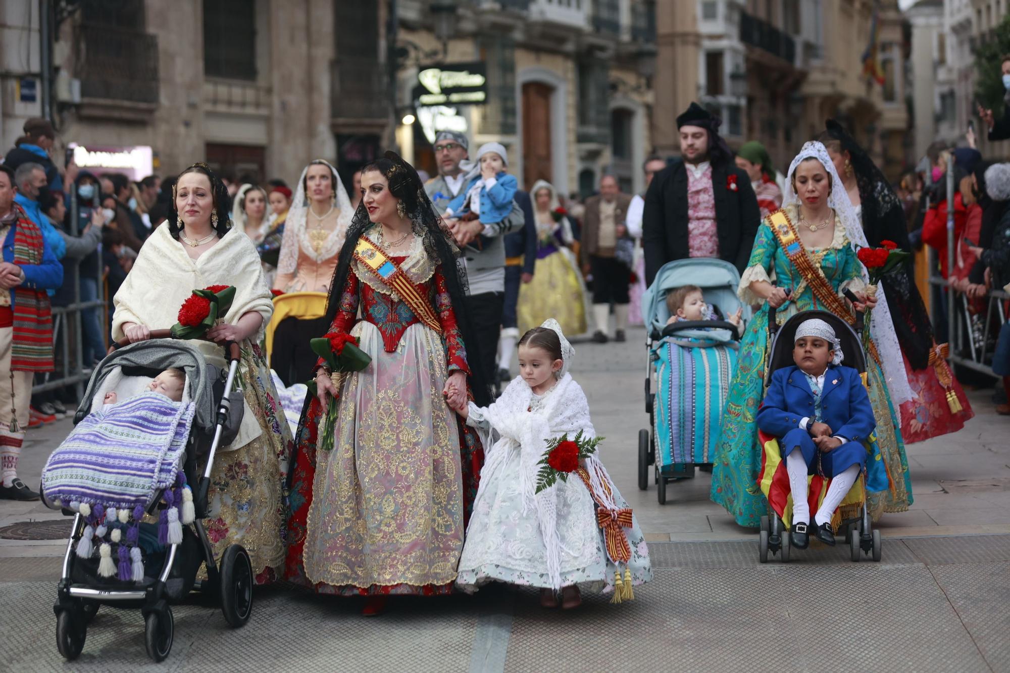 Búscate en el segundo día de ofrenda por la calle Quart (entre las 18:00 a las 19:00 horas)