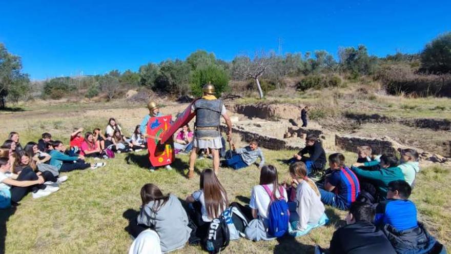 Los alumnos de Viver descubren su entorno