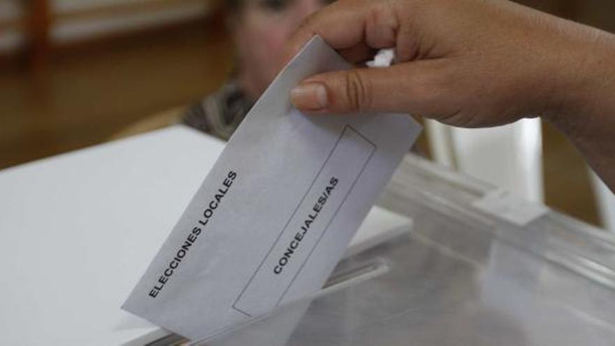 La provincia se movilizó y acudió a las urnas este domingo para elegir a sus representantes públicos, reduciendo las elevadas tasas de abstención de hace cuatro años