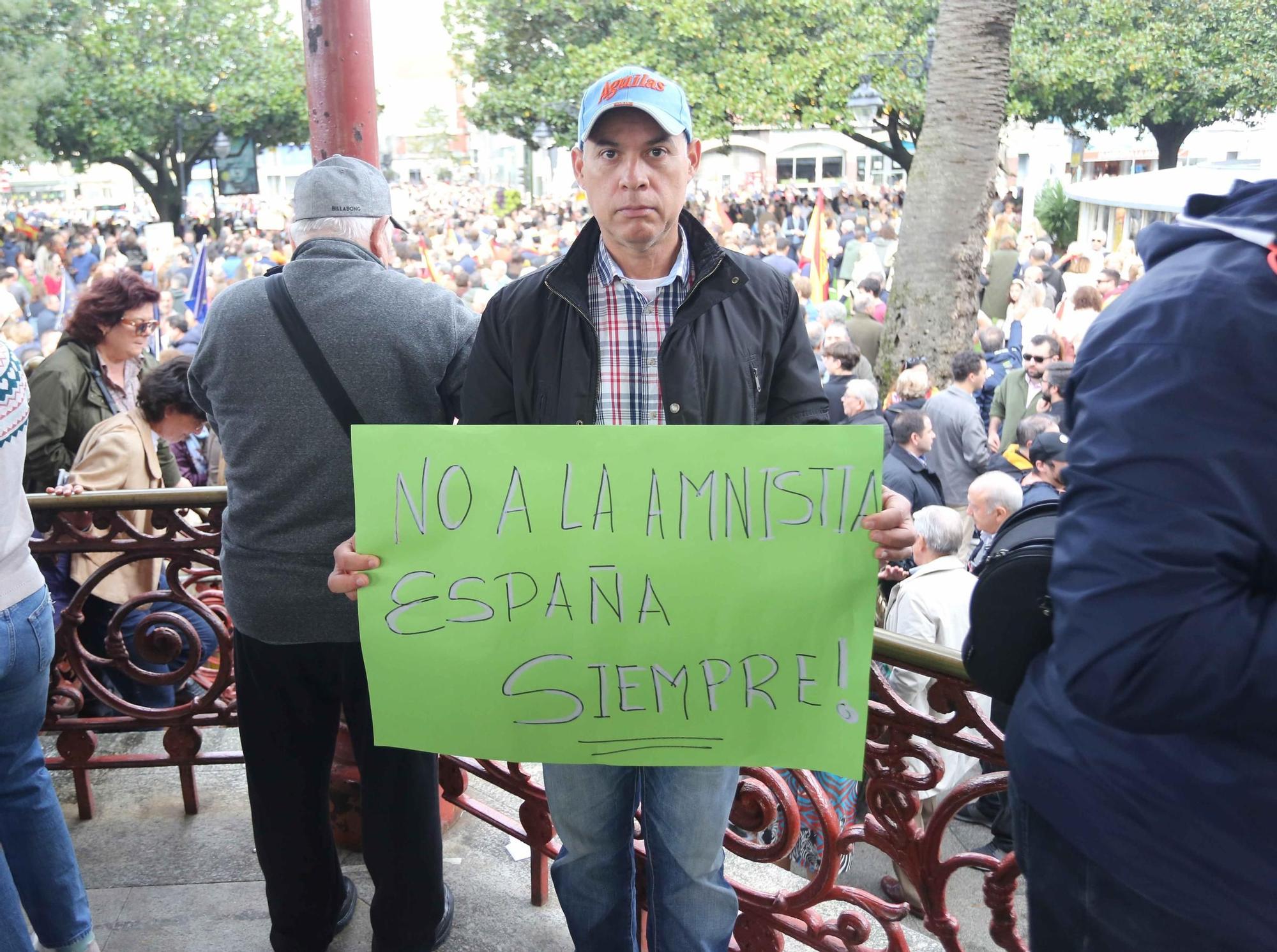 Miles de personas protestan en A Coruña contra la amnistía