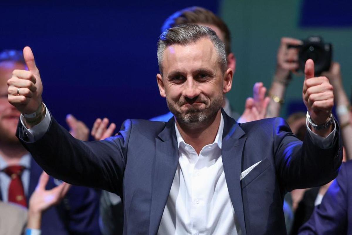 La ultraderechista AfD arrasa en Sajonia-Anhalt y roza la mayoría absoluta
