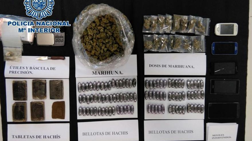 Dos detenidos por la venta de drogas en una vivienda de Cáceres