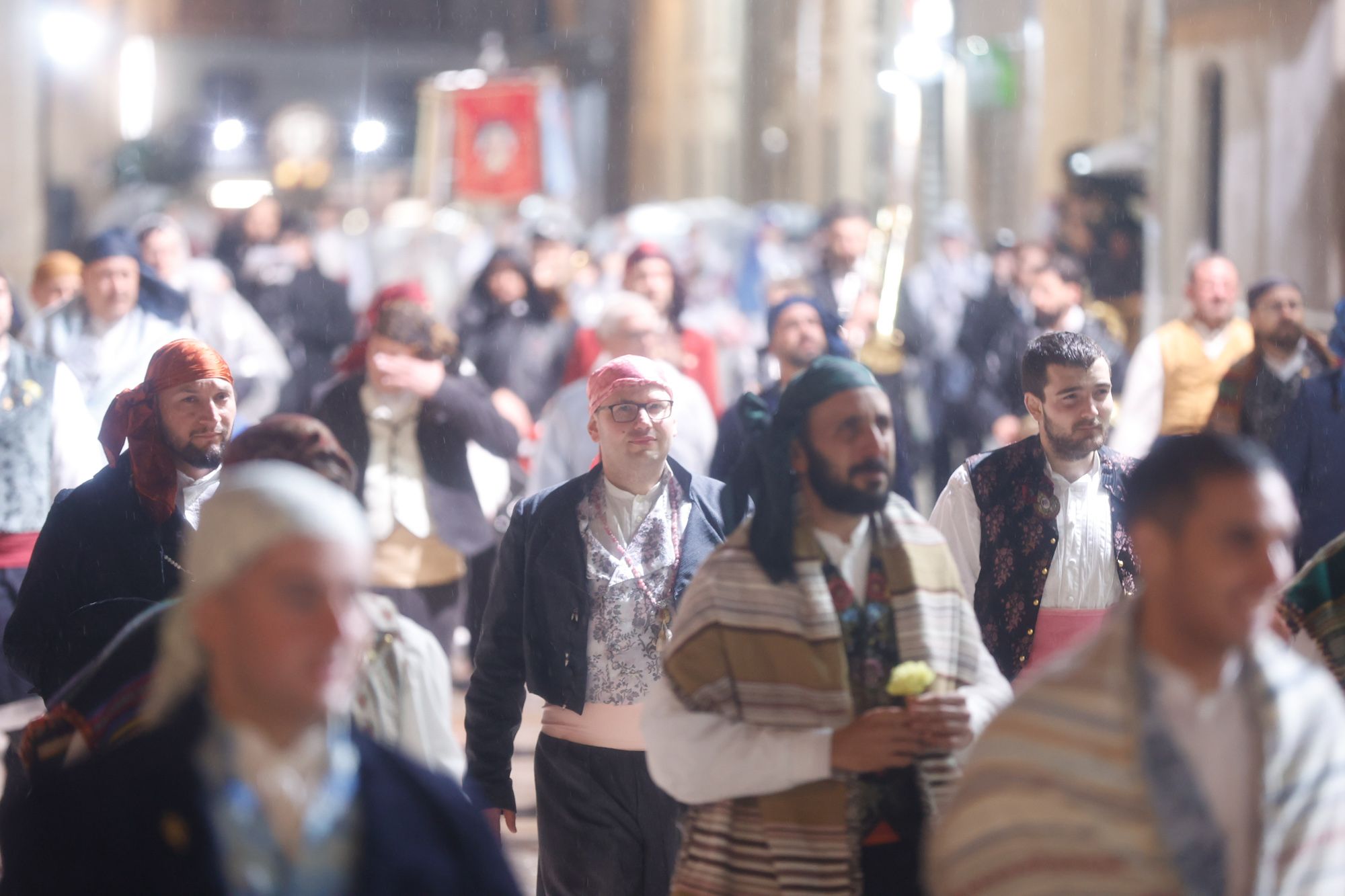 Todas las fotos de la Ofrenda del 18 de marzo por la calle San Vicente entre las 22:00 y las 23:00 horas