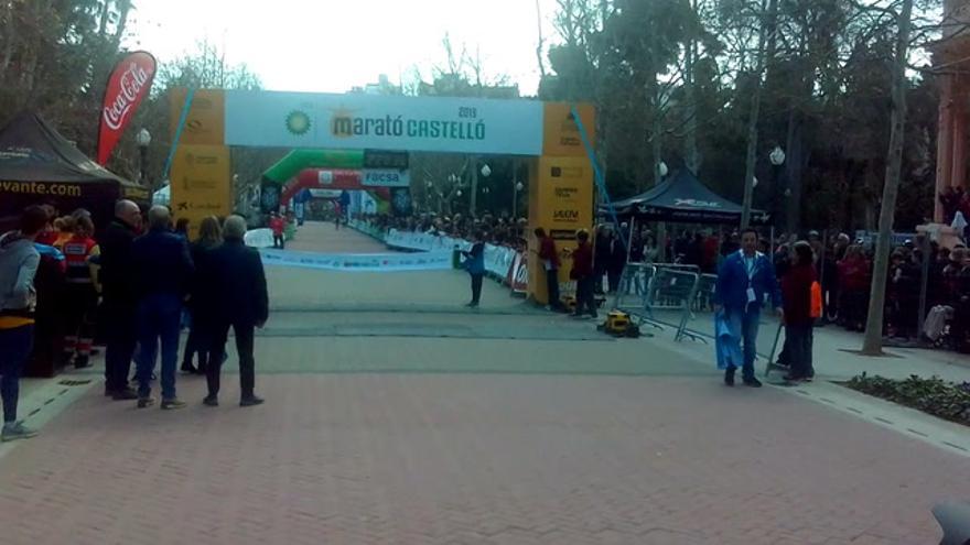 Entrada de la vencedora en el Marató BP Castelló