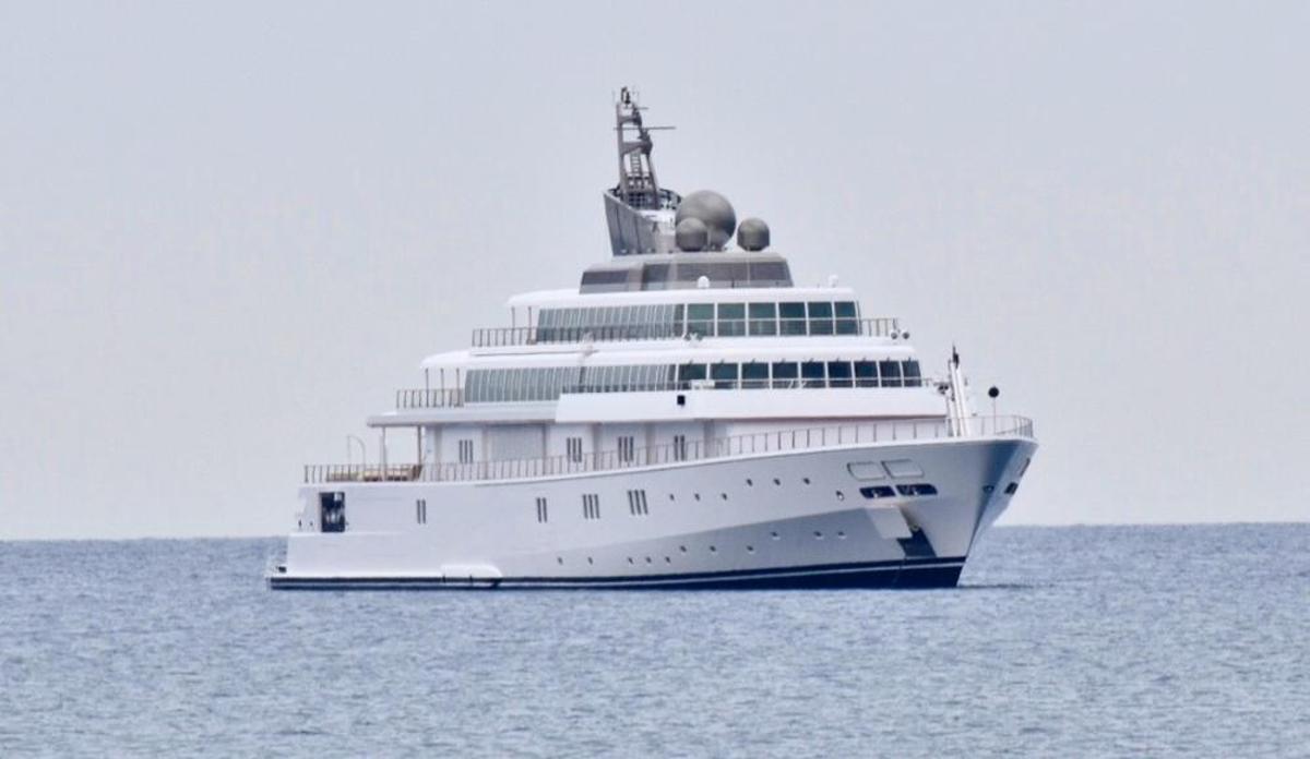 El superyate 'Rising Sun' en Palma