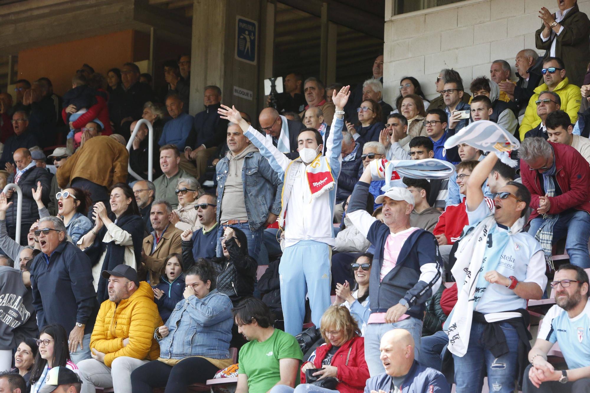 Compos - Tarazona: búscate en la grada