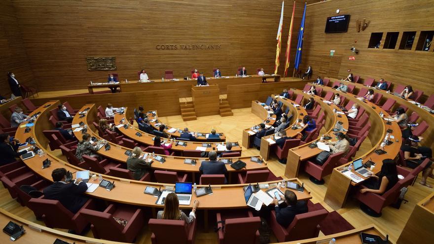 El Botànic tumba el plan de Ciudadanos para traer turistas europeos y reactivar el sector