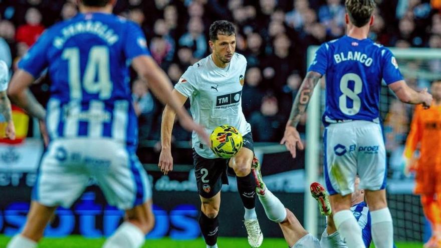 Guido toma nota de los tres primeros fichajes 'apuesta' del Valencia CF