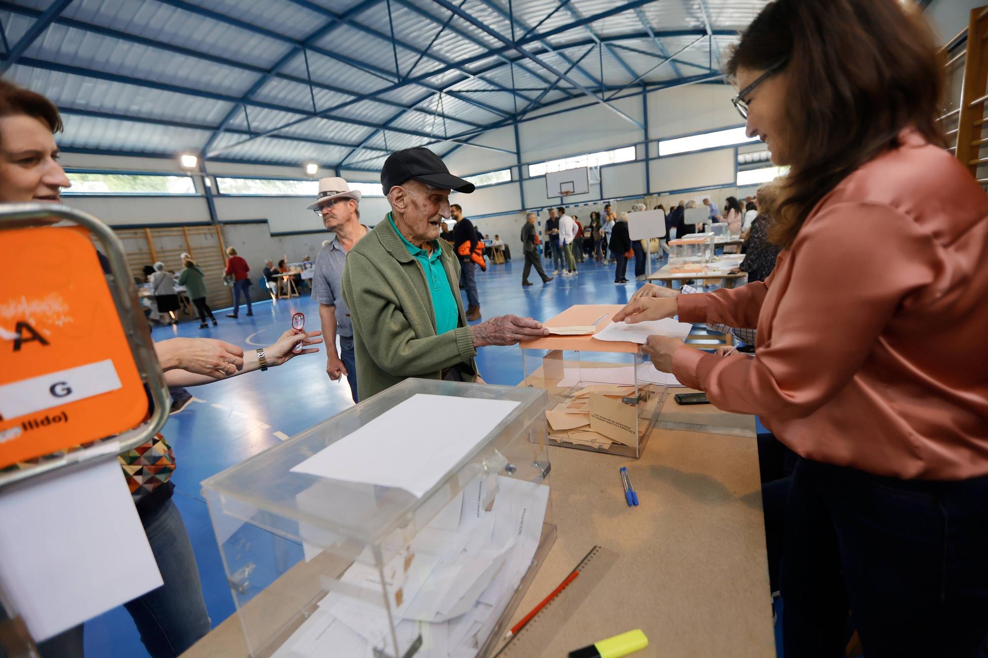 Las mejores imágenes de la jornada electoral del 28M en Asturias