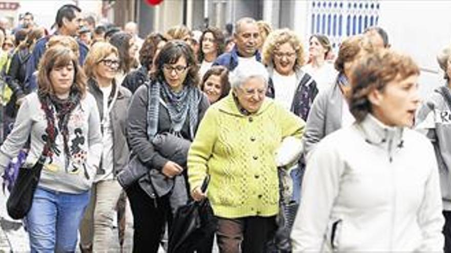 400 personas se unen a la marcha solidaria