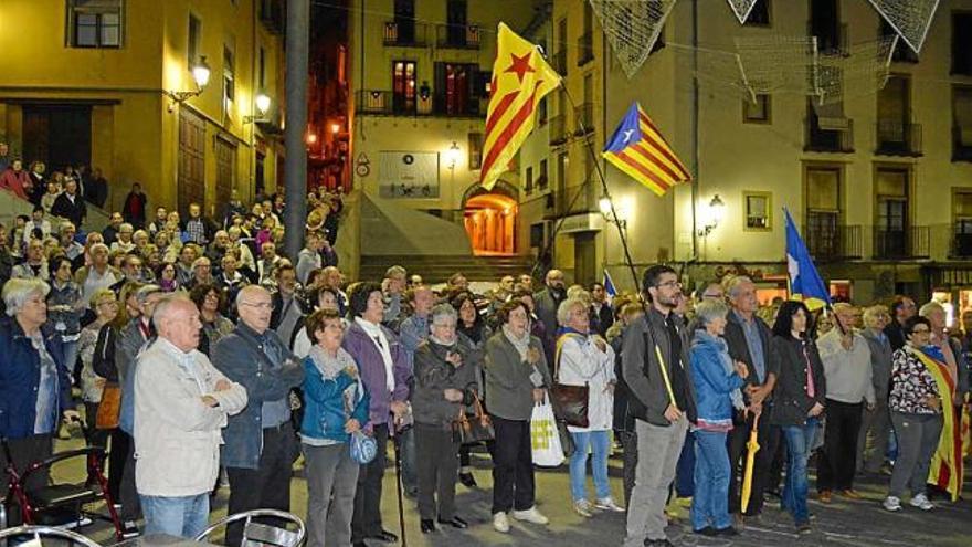 Els berguedans omplen la plaça de Sant Pere