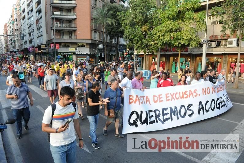 Más de cien voces piden en Murcia "acoger refugiados ya"