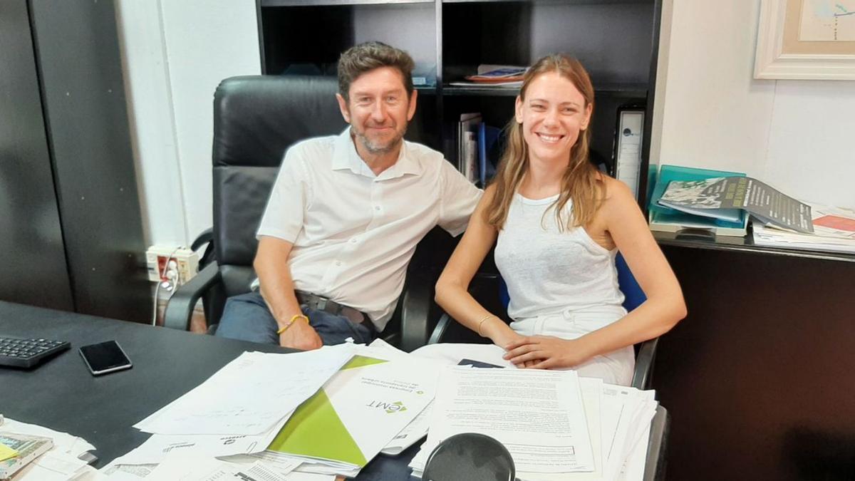 Alberto Jarabo y Claudia Costa estuvieron reunidos ayer durante buena parte de la mañana.