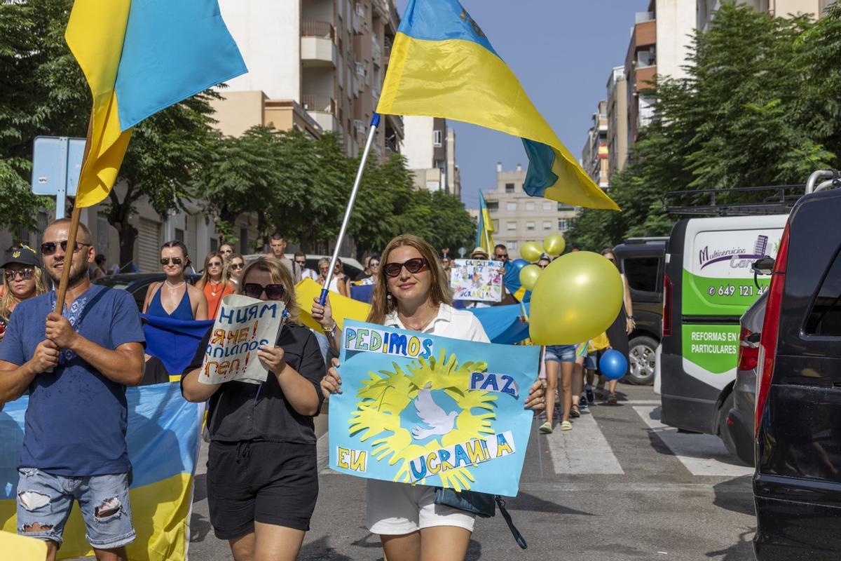 La comunidad ucraniana de Torrevieja celebra el día de la independencia
