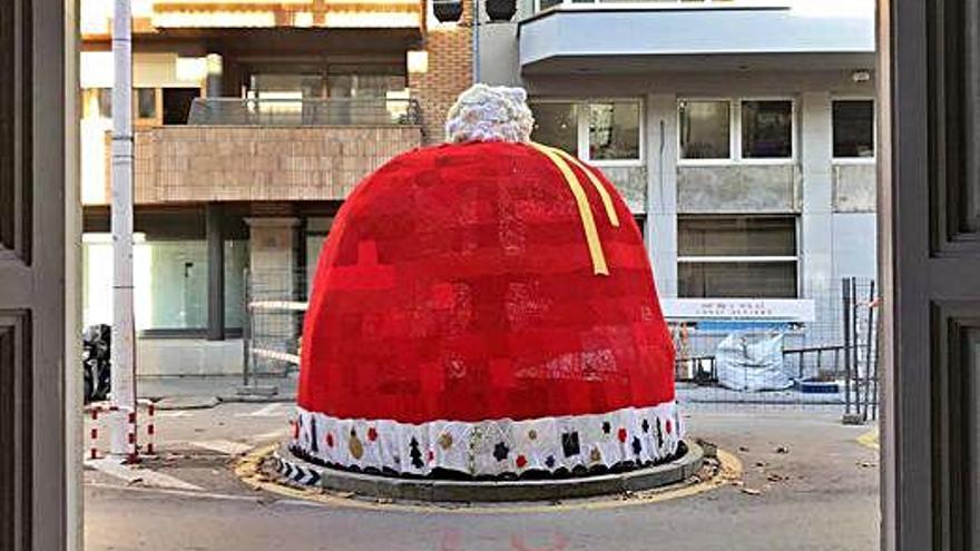 Retiren una decoració nadalenca de Banyoles per seguretat viària