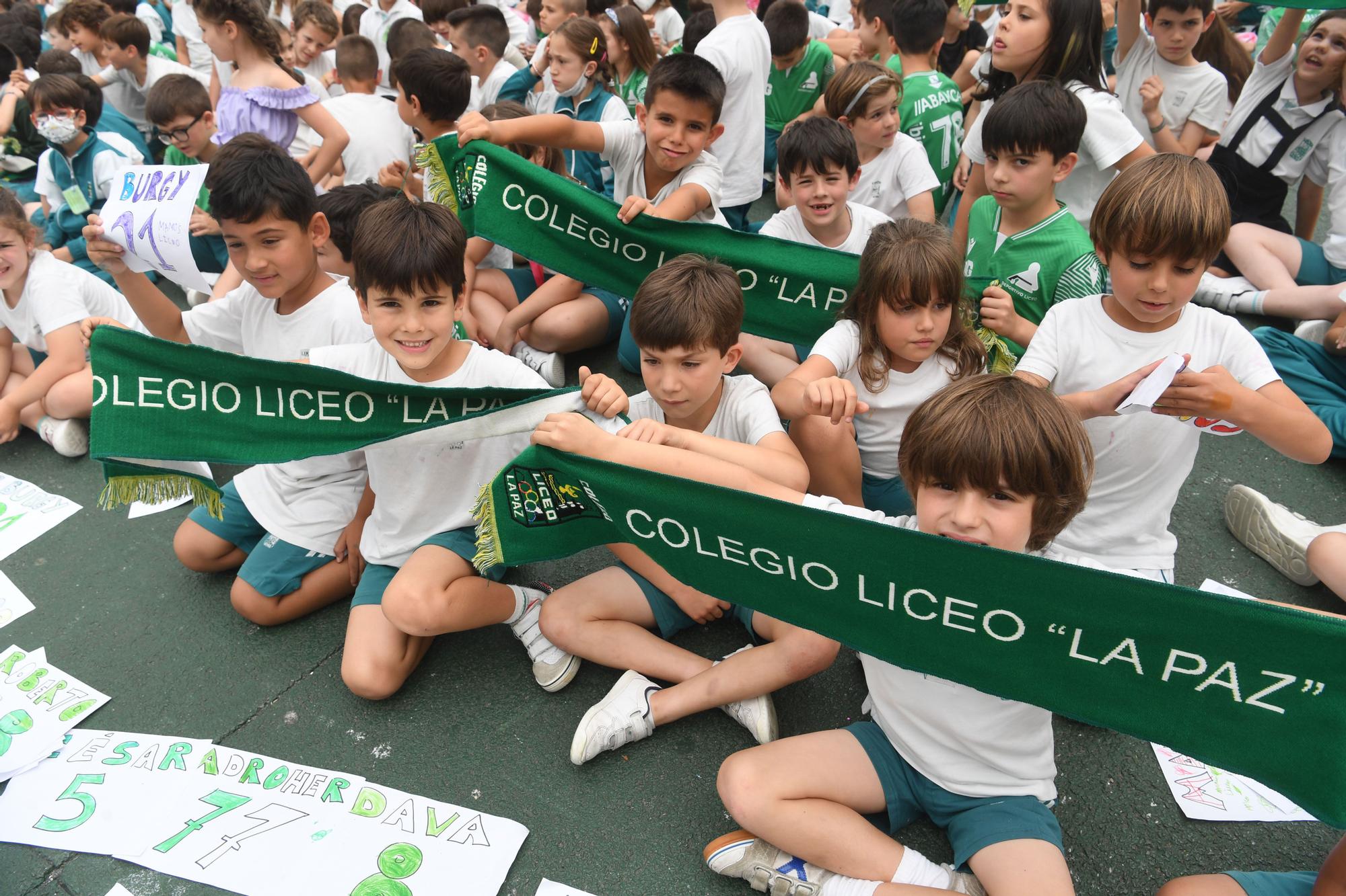 Fiesta verdiblanca en el colegio Liceo por el título de OK Liga