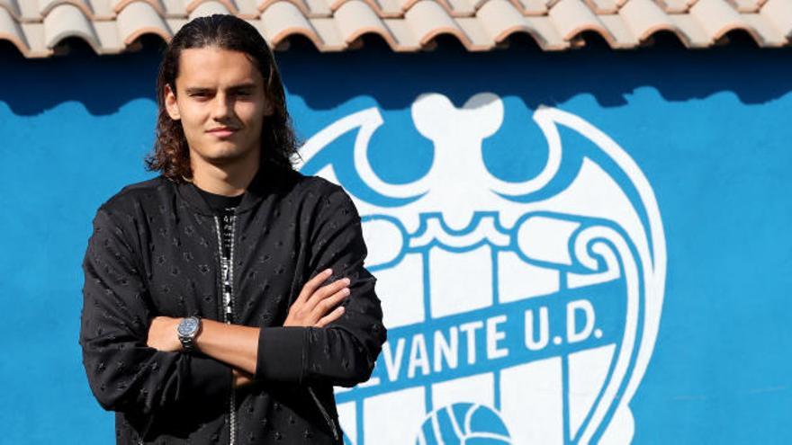 El extraño caso de Enes Ünal