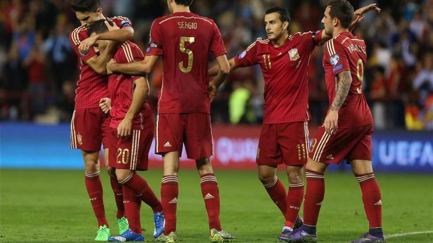 España y Suiza definen su clasificación para la Eurocopa 2016