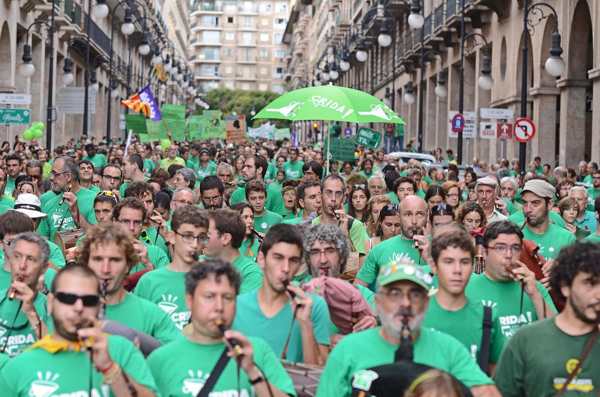 FOTOS | Se cumplen 10 años de la gran manifestcación contra el TIL en Palma