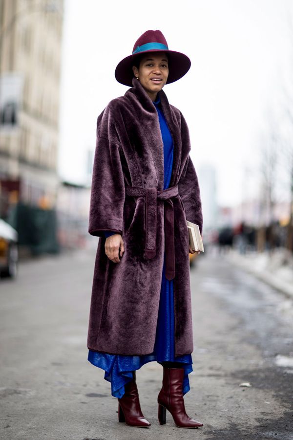 Abrigo de pelo: NY Street style, chaqueta berenjena larga