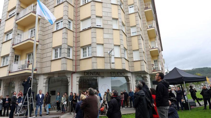 Acto de izado da bandeira galega. | |